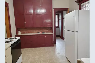 2423  20th St, Racine, WI 53403 - Photo 6