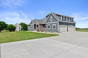 W187S10596 Kelsey Dr, Muskego, WI 53150 - Photo 54