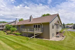 1322 Hidden Fields Dr, West Bend, WI 53095 - Photo 28