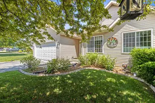 N170W19962 Willow Ridge Dr, Jackson, WI 53037 - Photo 1