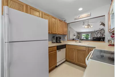 N170W19962  Willow Ridge Dr, Jackson, WI 53037 - Photo 6