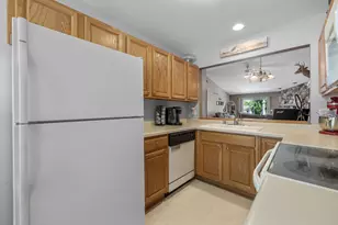 N170W19962 Willow Ridge Dr, Jackson, WI 53037 - Photo 6