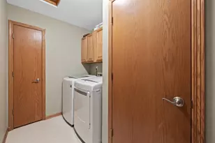 N170W19962 Willow Ridge Dr, Jackson, WI 53037 - Photo 10