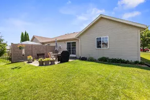 N170W19962 Willow Ridge Dr, Jackson, WI 53037 - Photo 20