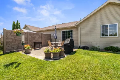 N170W19962  Willow Ridge Dr, Jackson, WI 53037 - Photo 2