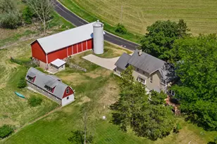 N9523 N River Rd, Ixonia, WI 53036 - Photo 2