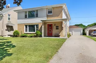 2216 La Follette Ave, Manitowoc, WI 54220 - Photo 20