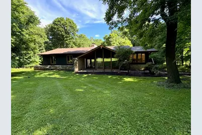W552  Wildwood Dr, Geneva, WI 53147 - Photo 2