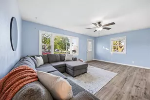 5303 65th St, Kenosha, WI 53142 - Photo 4