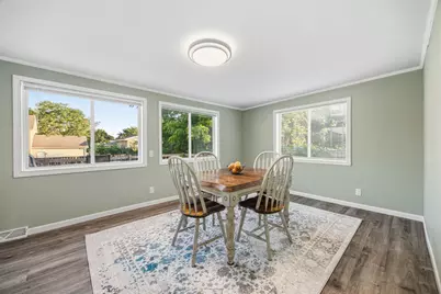5303  65th St, Kenosha, WI 53142 - Photo 8