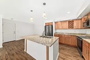 2748 Hidden Dr, Saint Francis, WI 53235 - Photo 18