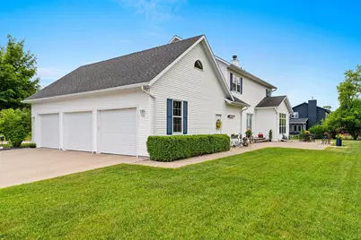 3208  Barkwood Ln, Manitowoc, WI 54220 - Photo 62
