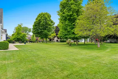 3208  Barkwood Ln, Manitowoc, WI 54220 - Photo 64