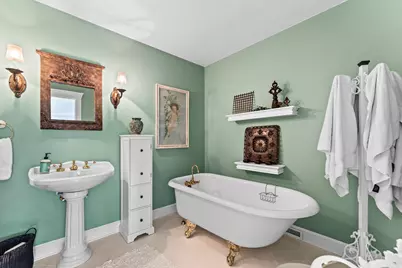 3208  Barkwood Ln, Manitowoc, WI 54220 - Photo 36