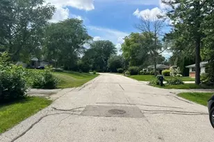 5131 W Willow Rd, Brown Deer, WI 53223 - Photo 18