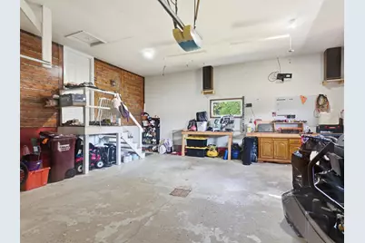 4563  Harvest Cir, Manitowoc, WI 54220 - Photo 18
