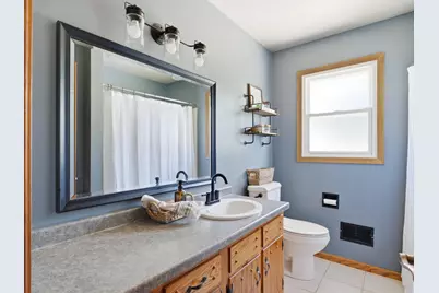 4563  Harvest Cir, Manitowoc, WI 54220 - Photo 12