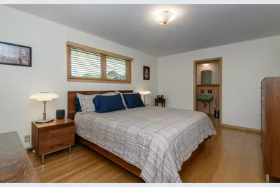 7642 W Honey Creek Pkwy, West Allis, WI 53219 - Photo 20
