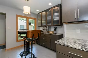 7642 W Honey Creek Pkwy, West Allis, WI 53219 - Photo 14