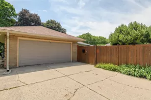 7642 W Honey Creek Pkwy, West Allis, WI 53219 - Photo 42