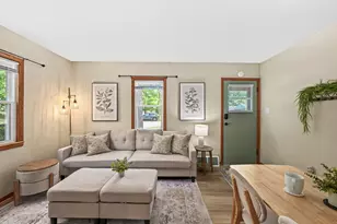 11510 W Wisconsin Ave, Wauwatosa, WI 53226 - Photo 4