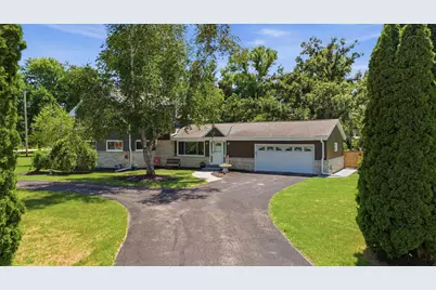 12001  Parkview Ln, Hales Corners, WI 53130 - Photo 46
