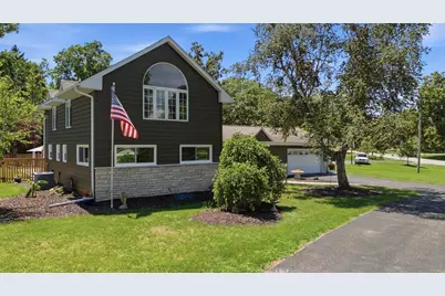 12001  Parkview Ln, Hales Corners, WI 53130 - Photo 42