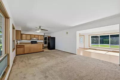 8920  388th Ave, Randall, WI 53105 - Photo 6