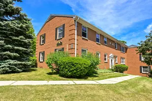 1335 E Randolph Ct, Milwaukee, WI 53212 - Photo 1