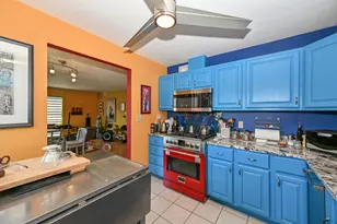 1335 E Randolph Ct, Milwaukee, WI 53212 - Photo 10