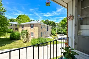 1335 E Randolph Ct, Milwaukee, WI 53212 - Photo 18