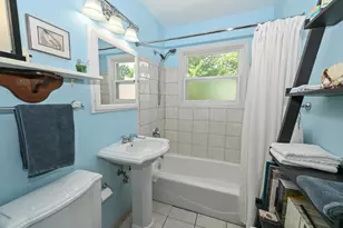 1335 E Randolph Ct, Milwaukee, WI 53212 - Photo 16