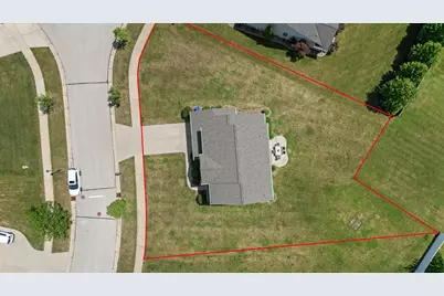 10055 S Chelsea Lee Rd, Oak Creek, WI 53154 - Photo 22