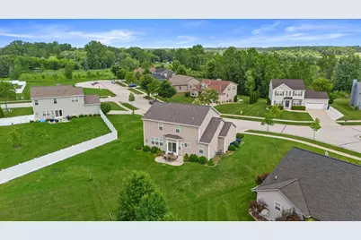 10055 S Chelsea Lee Rd, Oak Creek, WI 53154 - Photo 24