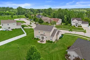 10055 S Chelsea Lee Rd, Oak Creek, WI 53154 - Photo 24