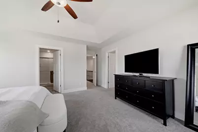 1079  Winterberry Ln, Grafton, WI 53024 - Photo 20
