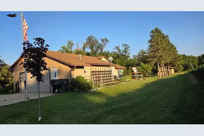 3377 N Hackbarth Rd, Janesville, WI 53548 - Photo 6
