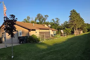 3377 N Hackbarth Rd, Janesville, WI 53548 - Photo 6