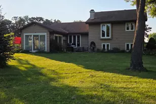 3377 N Hackbarth Rd, Janesville, WI 53548 - Photo 4