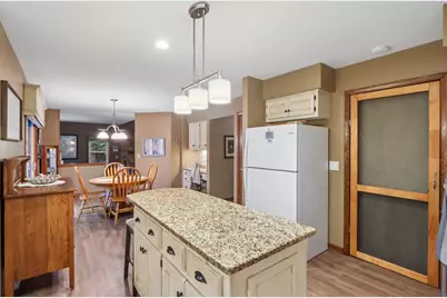 4047 S 70th St, Milwaukee, WI 53220 - Photo 14