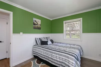 17701 W Rogers Dr, New Berlin, WI 53146 - Photo 20