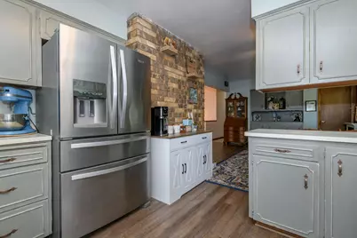 125 N Grandview Blvd, Waukesha, WI 53188 - Photo 14