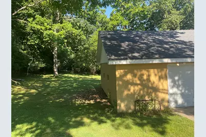 W297N2968  Oakwood Grove Rd, Delafield, WI 53072 - Photo 4