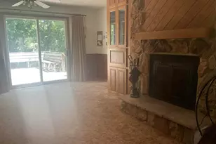 W297N2968 Oakwood Grove Rd, Delafield, WI 53072 - Photo 14
