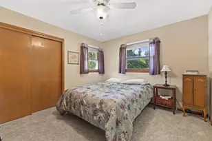 901 E Roberta Ave, Waukesha, WI 53186 - Photo 18