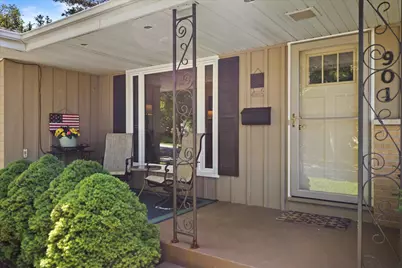 901 E Roberta Ave, Waukesha, WI 53186 - Photo 2