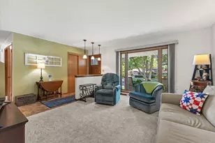 901 E Roberta Ave, Waukesha, WI 53186 - Photo 4