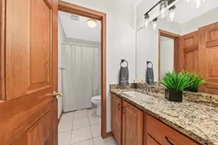 13575 W Foxwood Ct, New Berlin, WI 53151 - Photo 34