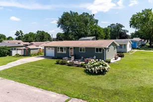 314 Shelly Ln, Campbell, WI 54603 - Photo 1