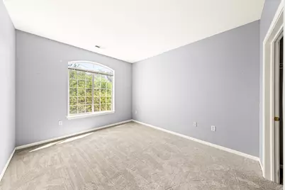 13060 W Bluemound Rd #201, Elm Grove, WI 53122 - Photo 14